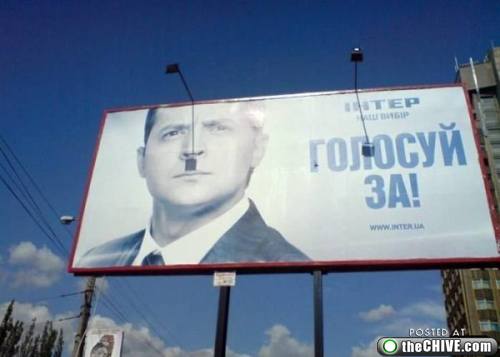 Владимир Зеленский похож на Гитлера