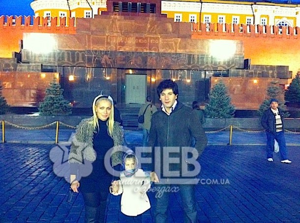 Авраам Руссо с женой и дочерью в Москве