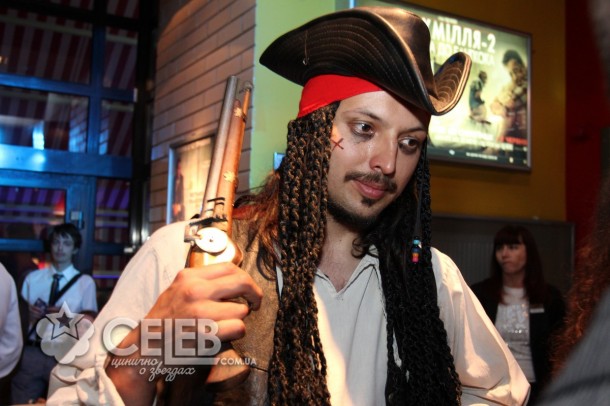 Премьера "Пираты Каррибского моря: на странных берегах"