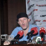 Зевающий Fred Durst - вокал группы limp Bizkit