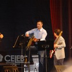 Прожекторперисхилтон, Виталий Кличко играет на гитаре
