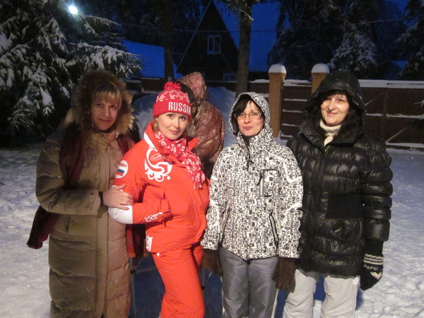 Телеведущая Елена Ищеева встретила Новый год с шашлыками на свежем воздухе (ФОТО)